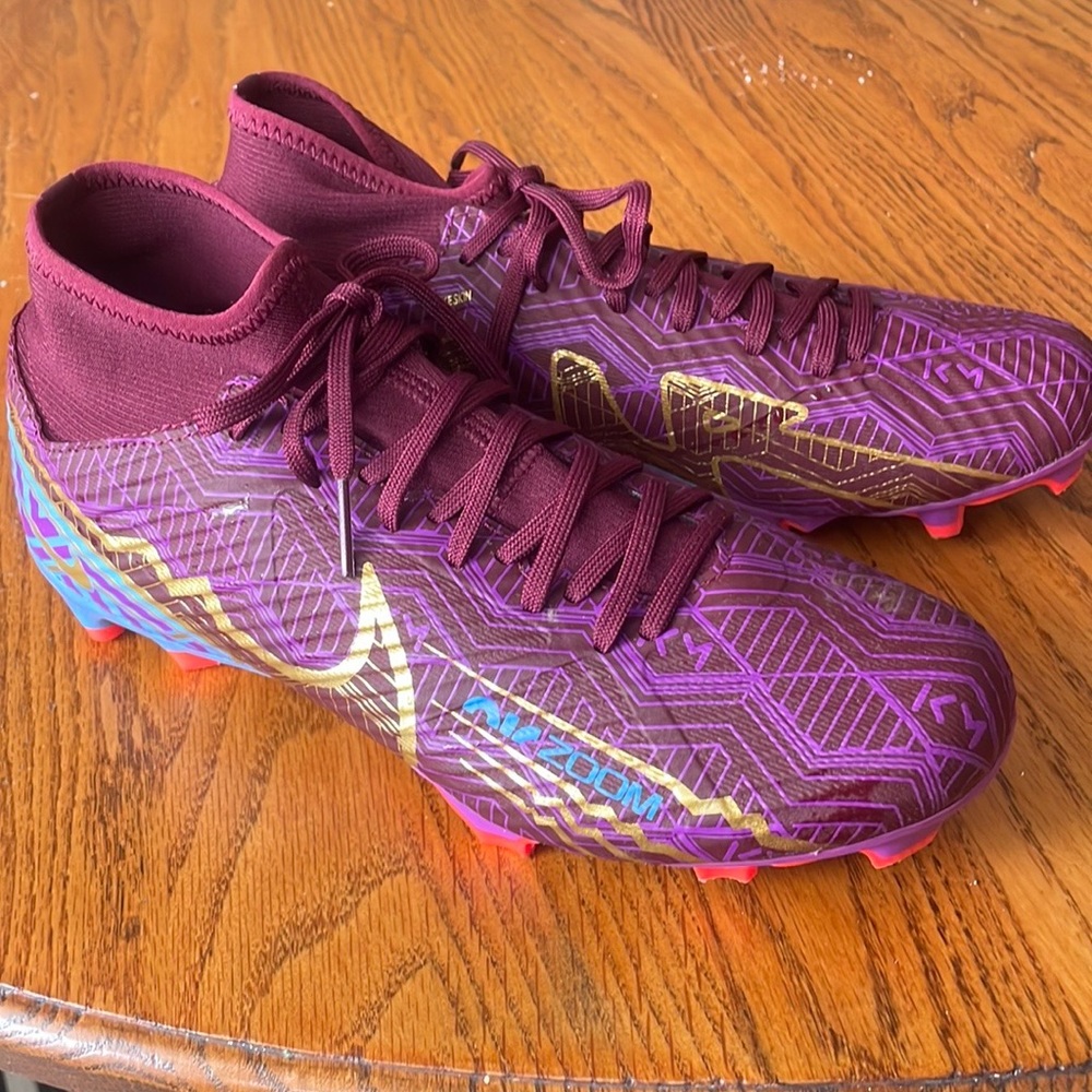 Nike Zoom Mercurial Soccer Cleats- EUC